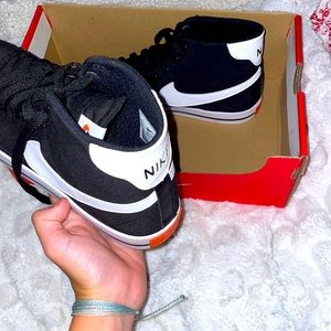 w nike court legacy cnvs mid